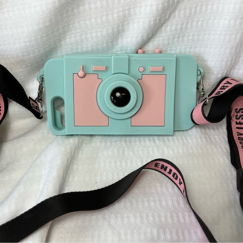 Sold… iphone “Camera” Crossbody Case - Picture 4 of 10